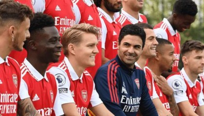  梅斯冬窗免签老将，经验型引援补强后防线  