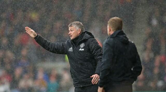  伯恩茅斯保级形势严峻，主帅斯科特帕克面临下课  